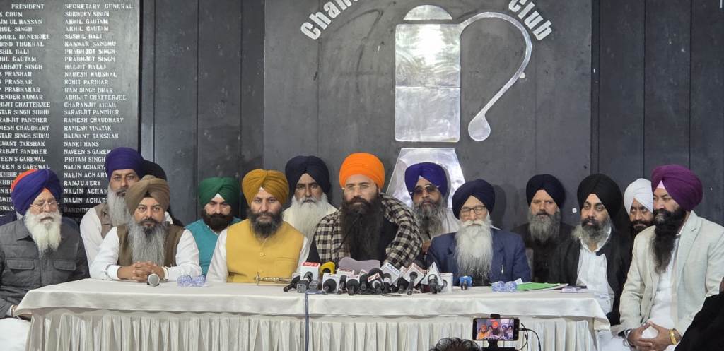 Haryana Committee is ruthlessly misusing the Gurus funds Chairman Jhinda should resign immediately  Committee Members
